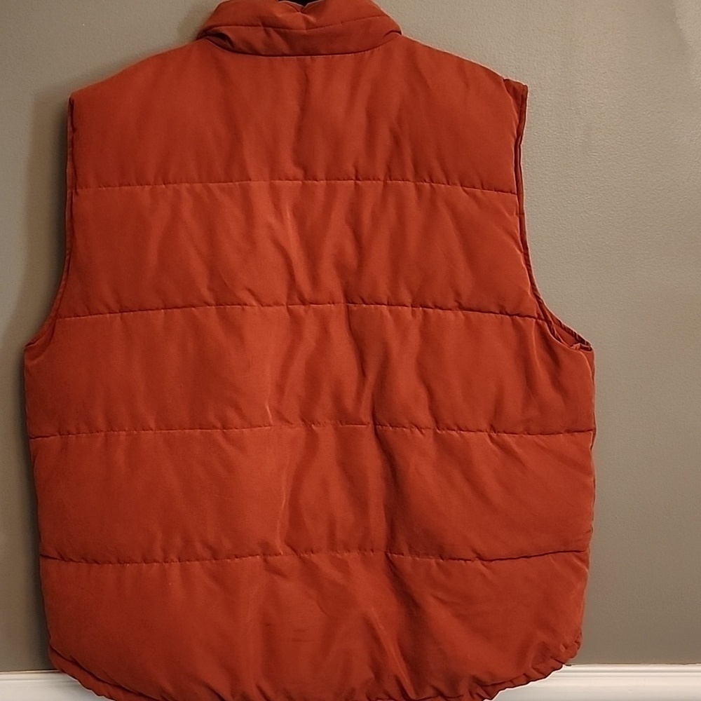 Northcrest Men's Rust Quilted Vest - Picture 3 of 11